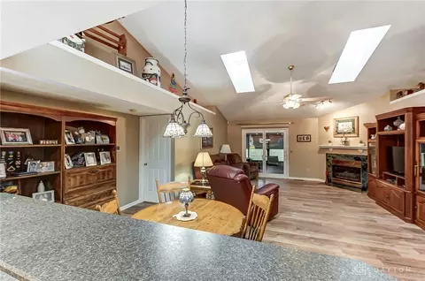 63 Pheasant Run Cir, Springboro, OH 45066 photo 15