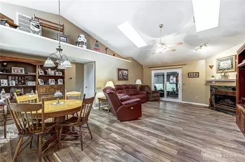 63 Pheasant Run Cir, Springboro, OH 45066 photo 17