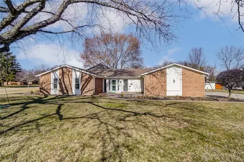 2455 Seneca Dr, Troy, OH 45373 photo 2