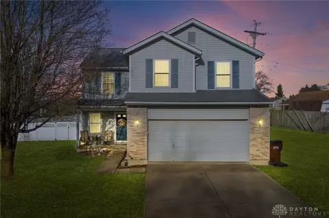 1323 Berkshire Dr, Xenia, OH 45385