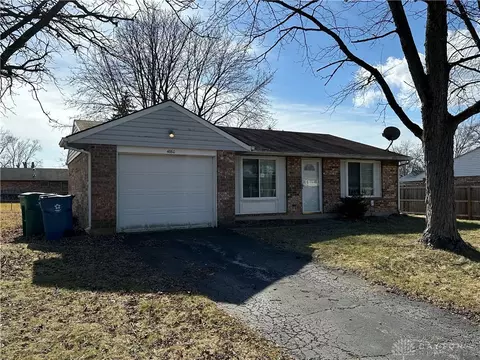 4860 Flagstone Ct, Huber Heights, OH 45424