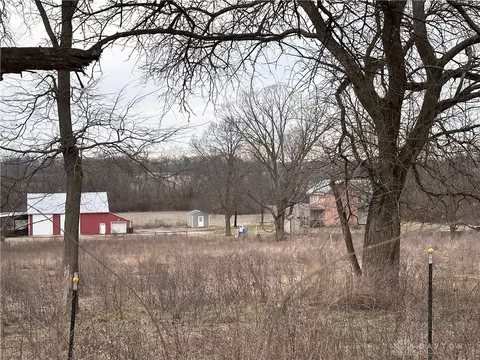 685 N Snyder Rd, Dayton, OH 45417
