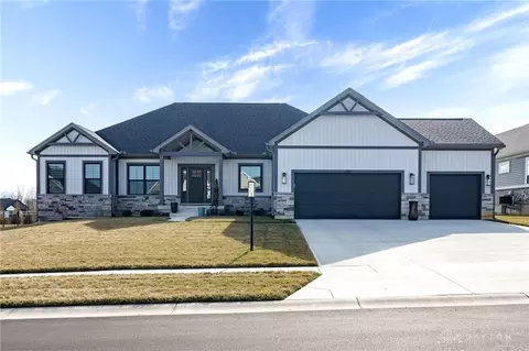 70 Downmeadow Trl, Xenia, OH 45385