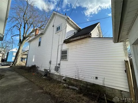 1713 Woodward Ave, Springfield, OH 45506