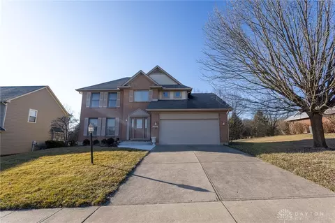 2581 Quail Run Dr, Fairborn, OH 45324