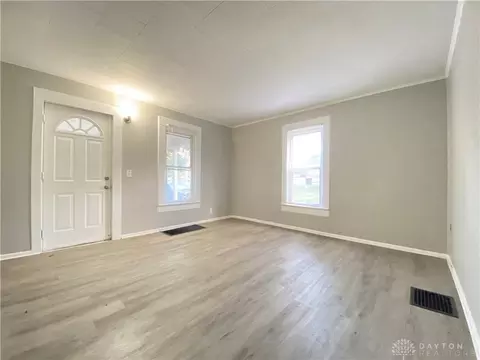 617 N Belmont Ave, Springfield, OH 45503 photo 4
