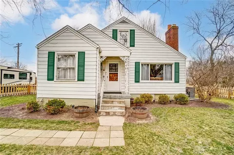 112 Middle St, Medway, OH 45341