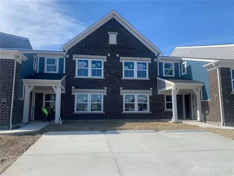 1649 Honey Tree Pl #29-202, Sugarcreek Township, OH 45305