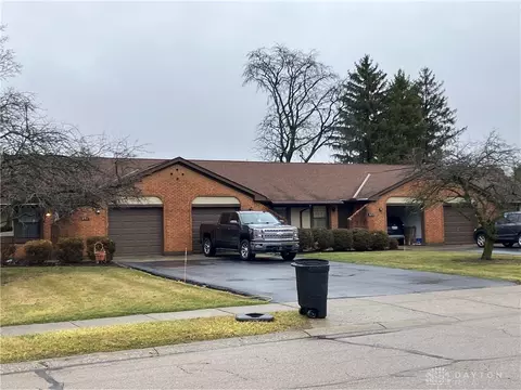 861 Peachcreek Rd, Dayton, OH 45458