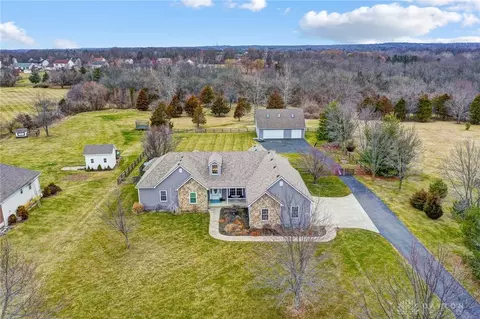 520 E Pekin Rd, Lebanon, OH 45036