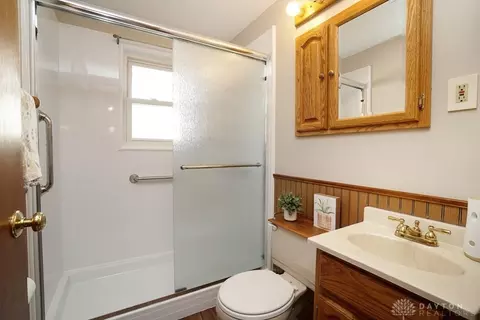 922 Castro Ln, Cincinnati, OH 45246 photo 19