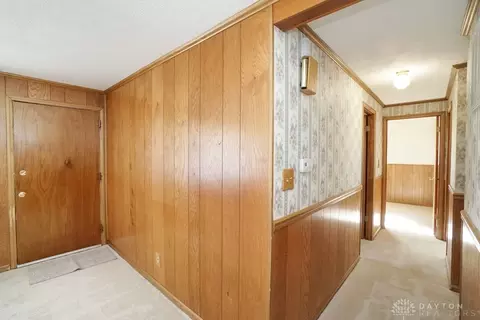 922 Castro Ln, Cincinnati, OH 45246 photo 18