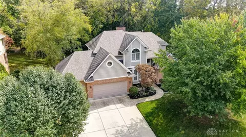 6738 Penridge Dr, Centerville, OH 45459