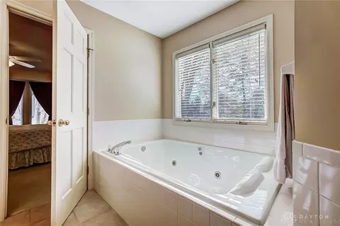 6738 Penridge Dr, Centerville, OH 45459 photo 29