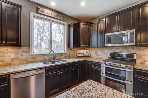75 Willow Grove Dr, Springboro, OH 45066 photo 21