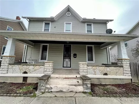 424 S 2nd St, Miamisburg, OH 45342