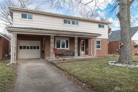 708 N Maple Ave, Fairborn, OH 45324