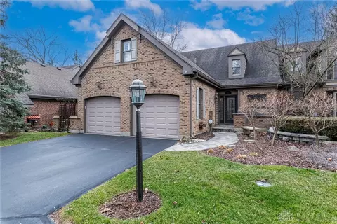 514 Cottingwood Ct, Kettering, OH 45429