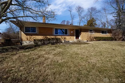 5287 Grantland Dr, Dayton, OH 45429