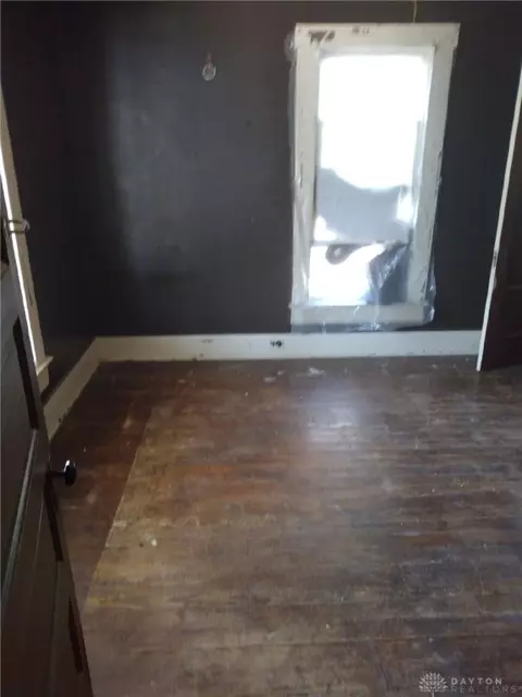 904 W Mulberry St, Springfield, OH 45506 photo 9