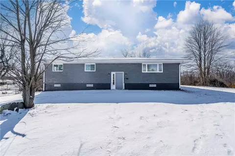45 Carma Dr, Dayton, OH 45426