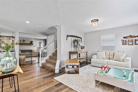 447 Stanton Dr, Springboro, OH 45066 photo 6