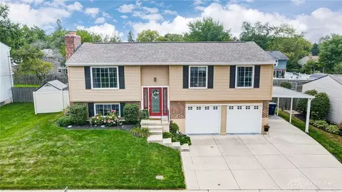 5560 Gander Rd, Dayton, OH 45424