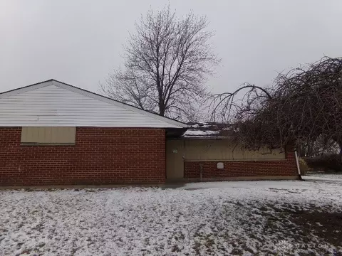 7901 Berchman Dr, Dayton, OH 45424