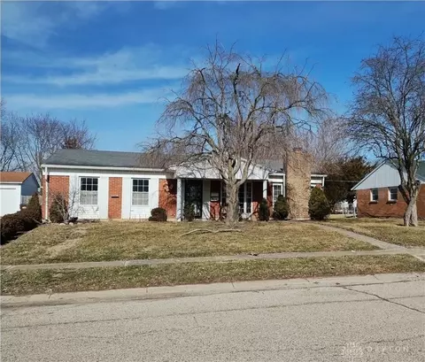 922 Aspen Rd, New Carlisle, OH 45344