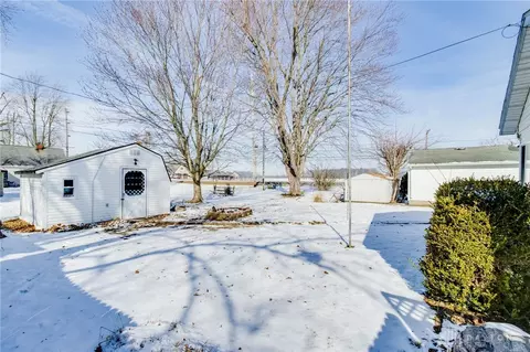 Exterior - 105 Pershing St, Celina, OH 45822 photo 3 of 5