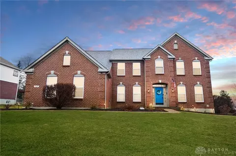 266 Forest Edge Dr, South Lebanon, OH 45065
