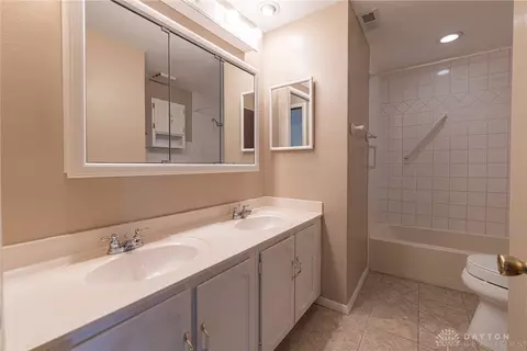 1025 Carlo Dr, Kettering, OH 45429 photo 29