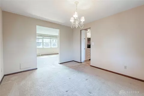 1025 Carlo Dr, Kettering, OH 45429 photo 7