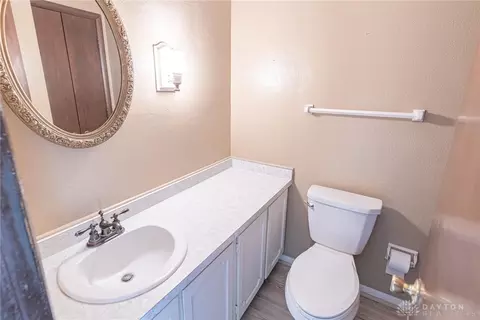 1025 Carlo Dr, Kettering, OH 45429 photo 19