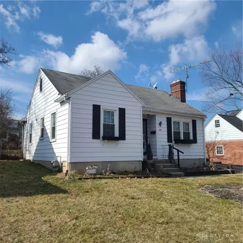 165 Valleyview Dr, Dayton, OH 45405