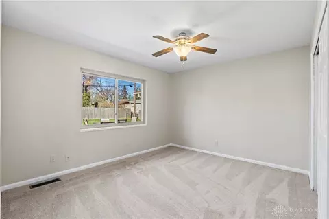 921 Hollendale Dr, Kettering, OH 45429 photo 18