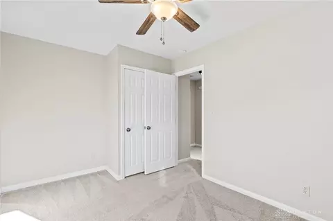 921 Hollendale Dr, Kettering, OH 45429 photo 23