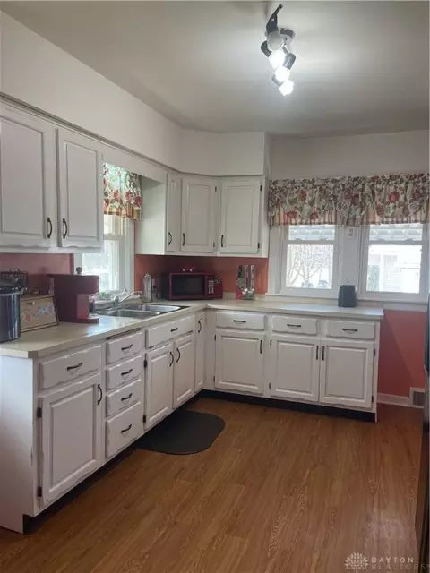 401 N Walnut St, Eaton, OH 45320 photo 4
