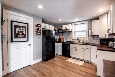 160 E Pike St, Morrow, OH 45152 photo 9