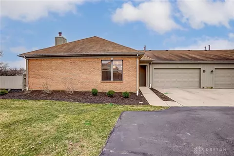 2585 Allister Cir, Miamisburg, OH 45342