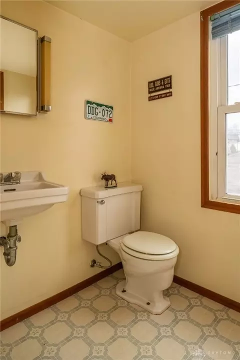210 E Roseland Ave, Springfield, OH 45503 photo 24