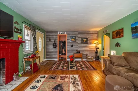 210 E Roseland Ave, Springfield, OH 45503 photo 7