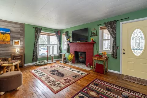 210 E Roseland Ave, Springfield, OH 45503 photo 3