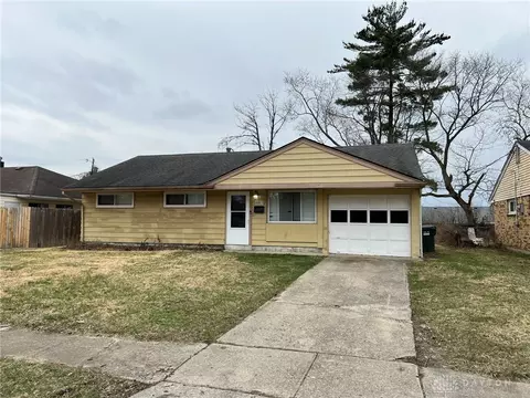 8811 Cabot Dr, Springfield, OH 45231