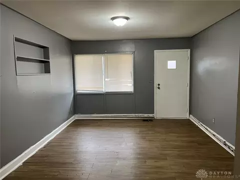 8811 Cabot Dr, Springfield, OH 45231 photo 2