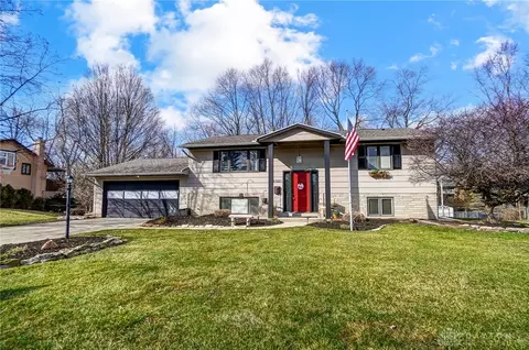 2321 Glenheath Dr, Dayton, OH 45440 photo 2