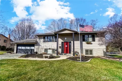 2321 Glenheath Dr, Dayton, OH 45440