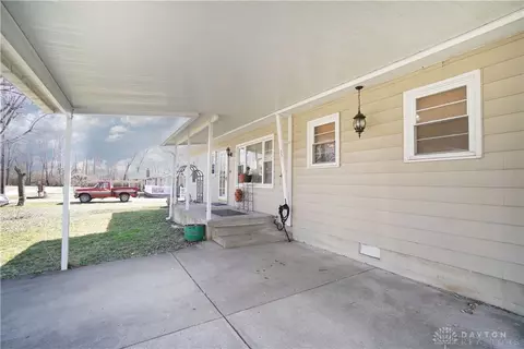 551 Elm Dr, Franklin, OH 45005 photo 3