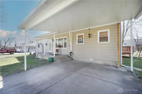 551 Elm Dr, Franklin, OH 45005 photo 2