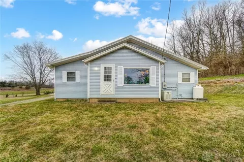 5761 Enterprise Rd, West Alexandria, OH 45381